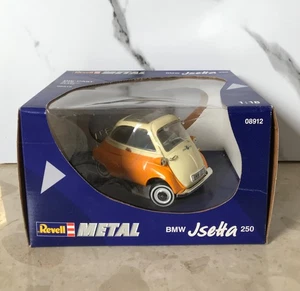 Revell Metal 08912 BMW Isetta 250 Die Cast Model Car - Scale 1:18 - Picture 1 of 7