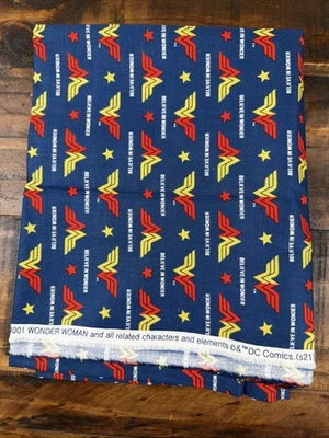 "Nueva tela Wonder Woman DC Comics fondo azul algodón 2 yardas 44"" W" Foto 1 de 2