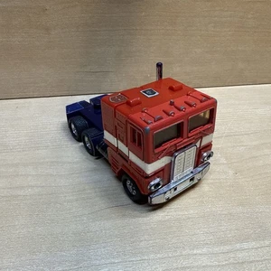 Semifigura Transformers G1 Optimus Prime 1984 solo de colección  - Imagen 1 de 19
