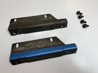 1973 Pontiac Firebird Trans Am 原始设备制造商烤架支架套装 (2) - 73 双 — 第 1/4 张图片