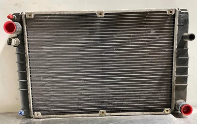 Porsche 968, 92-95 Radiator For Manual Transmission Cars - Image 1 of 4