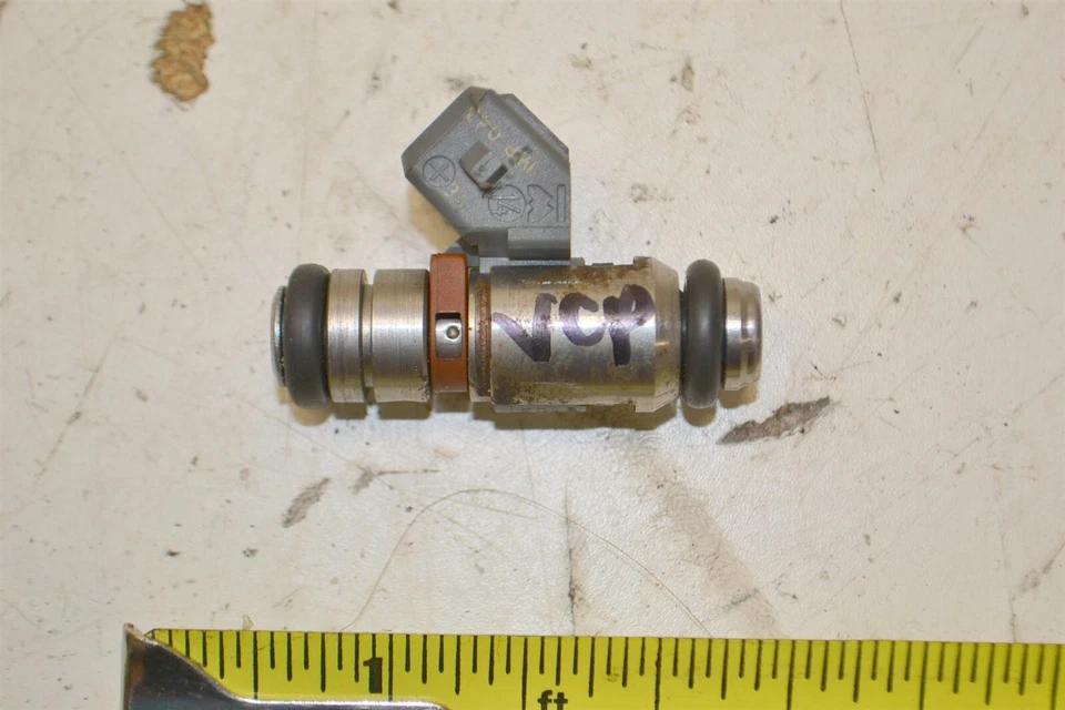 Ducati Multistrada 1000 Throttle Body Fuel Injector 28240571A 2003-2006 - Image 1 of 4