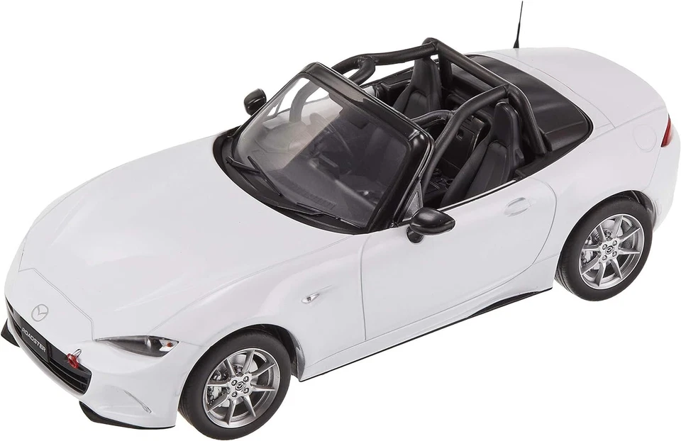 FIRST 18 1/18 Mazda Roadster NR-A White Completed Product F18-019