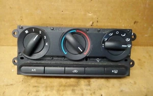 2005-2007 Ford Five Hundred Temp Control w/AC  - Picture 1 of 3