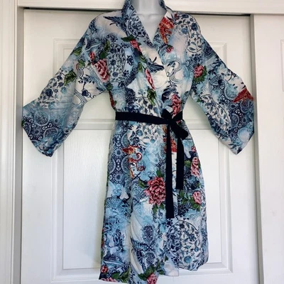 Bata estilo kimono Natori PEQUEÑA azul floral tema asiático Foto 1 de 4