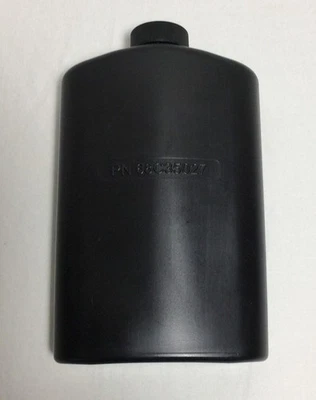 US MILITARY PLASTIC 1 PT PILOT FLASK / CANTEEN, BLACK - Image 1 of 3