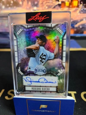 Tarjeta autógrafa 40/45 Bronx Legacy Mariano Rivera 2025 Foto 1 de 2