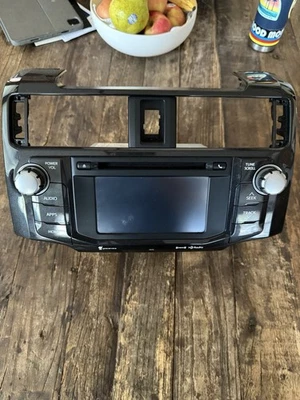 Toyota 4Runner 2018-20 Gracenote XM HD Navigation Touch Screen 86100-35362 - Imagen 1 de 4