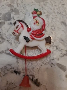 Vintage Christmas Santa Clause on Rocking Horse, Pull String Brooch Pin, Works - Bild 1 von 6