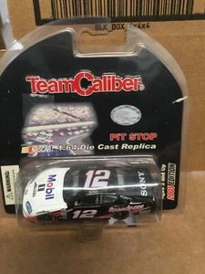 1:64 Team Caliber Ryan Newman #12 Mobil 1 2005 Dodge Charger - Picture 1 of 2