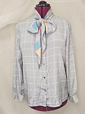 Винтажный BLEYLE 1980-х Pussy бант блузка серый оконное стекло пастельные акценты размер 14 атлас - Изображение 1 из 4