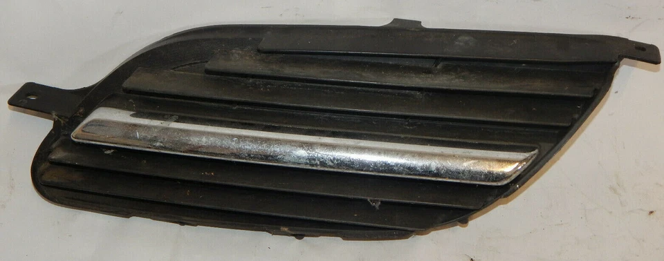 PARRILLA DE PARACHOQUES DELANTERO IZQUIERDO NISSAN ALMERA TINO 62330 BU000 Foto 1 de 1