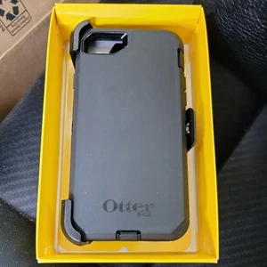 OtterBox Apple iPhone SE/iPhone 8/iPhone 7 Defender Series Case - Black - Photo 1 sur 3