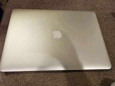 MacBook Pro 15-inch A1398 2015 2.2GHz, 16GB, DDR3, 1TB - Image 1 of 4