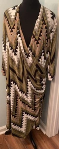 Ashley Stewart Faux Wrap Women 26/28W Stretch Green Geometric 3/4 Sleeve Dress - Picture 1 of 12