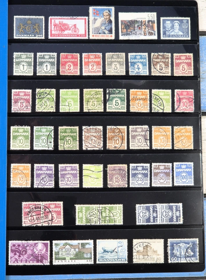 Denmark Daily Stamps 1930s onwards - Danish Stamp Mix - DANMARK - U/VF/NH - Image 1 of 1