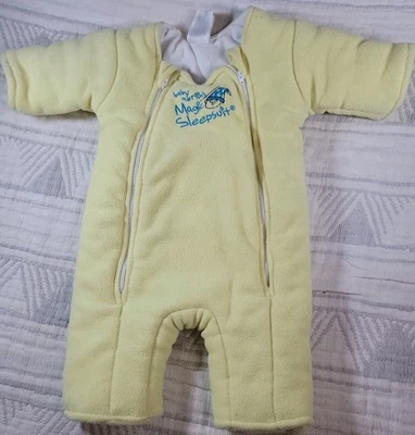 Pijama Baby Merlin’s Magic - Grande (6-9 meses) Amarillo Polar - Envoltura... Foto 1 de 4