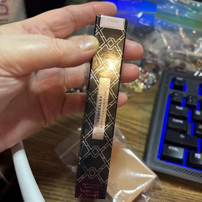 Revolution super fix concealer CXO .5 - Image 1 of 2