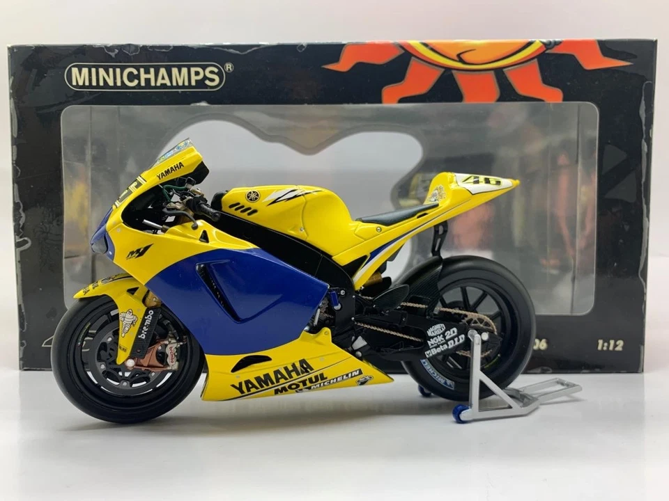 MINICHAMPS YAMAHA YZR-M1 ROSSI CAMEL YAMAHA TEAM MOTOGP 06 122 06304 PLAIN LOGO - Image 1 of 1