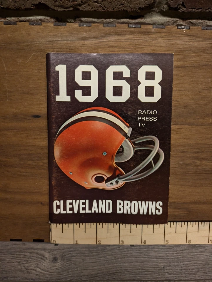Cleveland Browns 1968 Football Media Press Radio & TV Guide Publication - Image 1 of 2