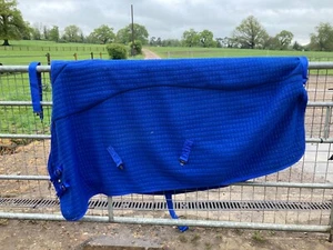 LeMieux Cooler Rug 6 ft 9" Royal blue with detachable XOvers - Picture 1 of 2