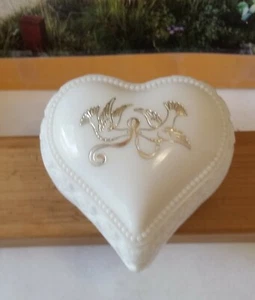 Bolsa de crema vintage ""Heart scent"" de Avon. Vaso de leche blanca. vacío. 2 palomas - Imagen 1 de 4