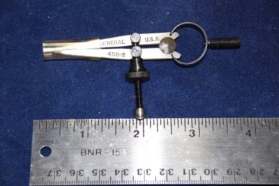 L39 - General Hardware - Flat Leg Divider - 2" - [No. 450-2] - Image 1 of 3