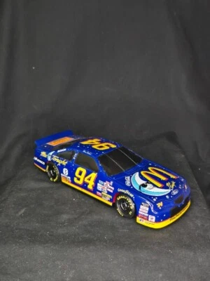 1:24th 1997 NASCAR Action Bill Elliott #94 McDonalds Mac Tonight (RTC1353) Foto 1 de 4