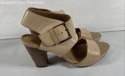 Женские туфли Clarks бежевая кожа с открытым верхом классический блочный ремешок на лодыжке размер 8,5 - Изображение 1 из 4