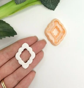 Clay Cutter Scalloped Diamond • Jewellery & Earring Makers Tools • Donut Cutters - Picture 1 of 5