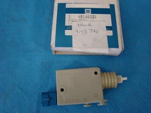 GM 9149740 Cadillac Catera Lock Actuator REAR Door NOS Genuine GM 4515424 97-01 - Picture 1 of 2