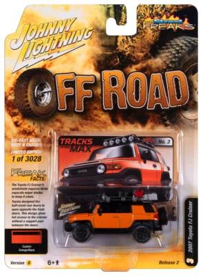Coche Johnny Lightning Street Freaks Off Road 2007 Toyota FJ Cruiser 2023 R2 1:64 Foto 1 de 3