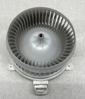 2006-2011 Lexus IS250 IS350 ISC COOLING UNIT MOTOR W/FAN ASSY OEM 87103-30450 - Image 1 of 4