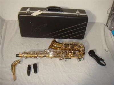 ANTIGUA VOSI 2150 ALTO STUDENT SAXOPHONE WITH MOUHTPIECE & HARD CASE  - Image 1 of 4