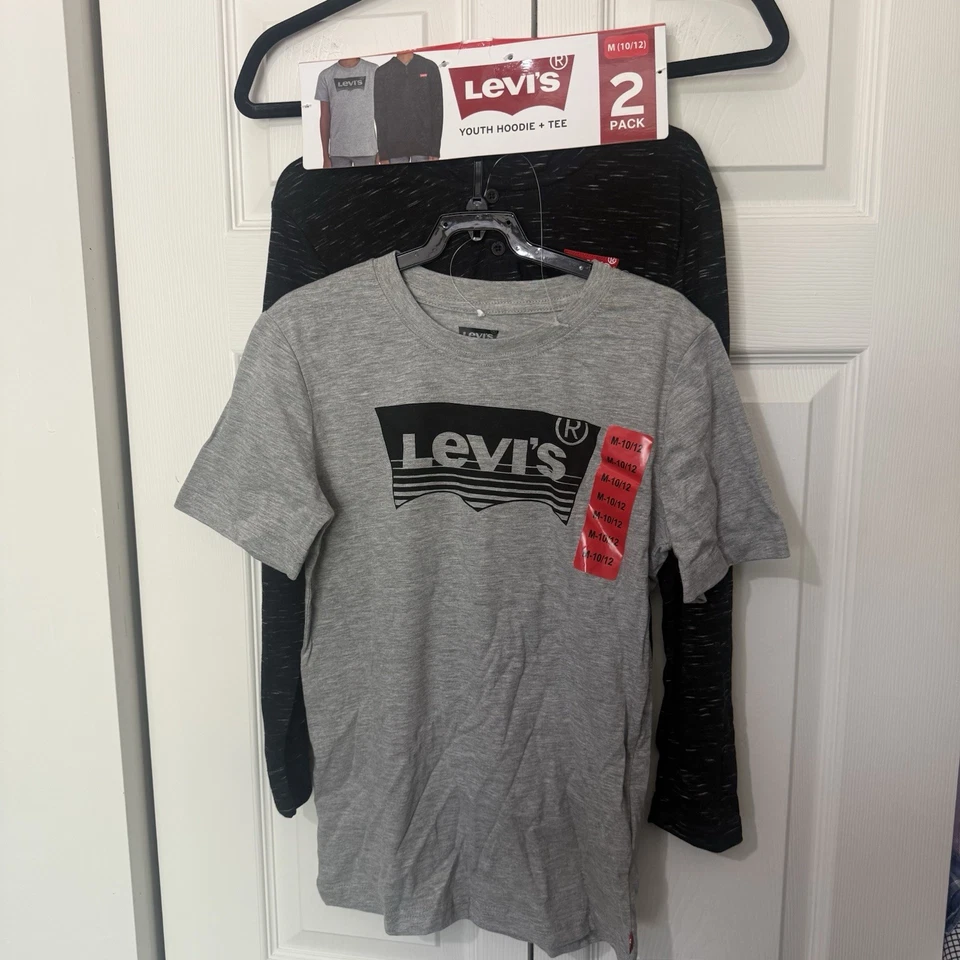 Boy's Levi's 2-Pack Tee Shirt and Hoodie Set Gray Black Size S 7-8