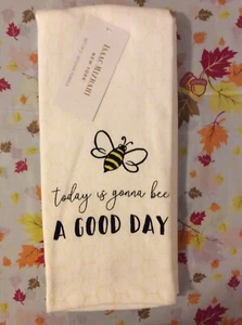 NEW Isaac Mizrahi today is gonna bee A GOOD DAY Kitchen Towels Set of 2 - Picture 1 of 2