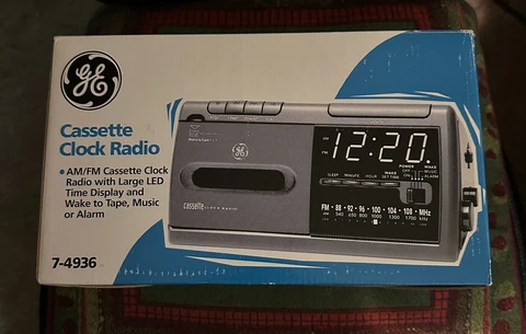 GE Cassette Clock Radio 7-4936. Tested and Works.  Sounds Good! Cover