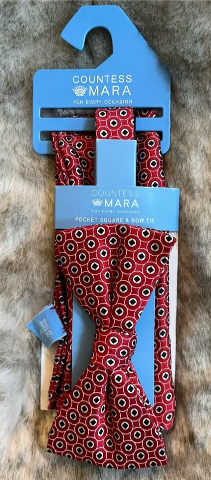 Conjuntos quadrados de gravata borboleta e bolso Countess MARA (NOVO) - Imagem 1 de 1