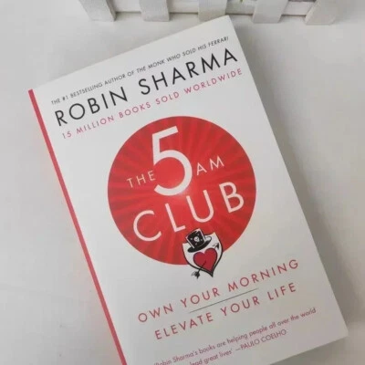 The 5AM Club By Robin Sharma Own Your Morning Elevate Your Life English Book - Image 1 of 3