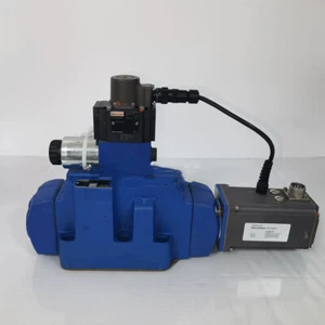 Rexroth Valve R901520296 4WRDE25V1-350L-60/MXYWG/24A5 - Picture 1 of 2