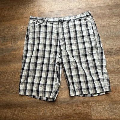 Pantalones Cortos DKNY Jeans Para Hombres 36 Bermudas a Cuadros Blancas y Negras Patinador Grunge Foto 1 de 4
