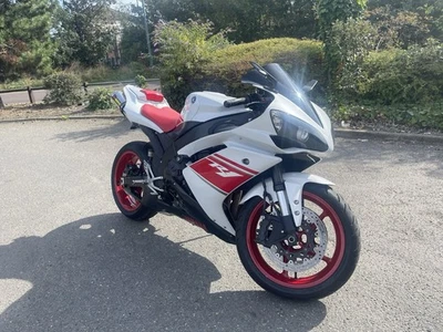Yamaha R1 2008 - Image 1 of 4