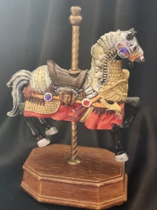 Karussell Pferd Spieluhr Plays It’s A Small World - Trojanisches Mittelalter Pferd - Bild 1 von 6