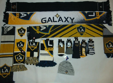 WHOLESALE LOT Adidas NBA Los Angeles Galaxy MLS Soccer Winter Scarf + Socks NEW Cover