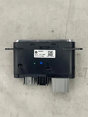 18-20 For Jeep Grand Cherokee Center Console Dual USB Port AUX Media Hub OEM - Image 1 of 4