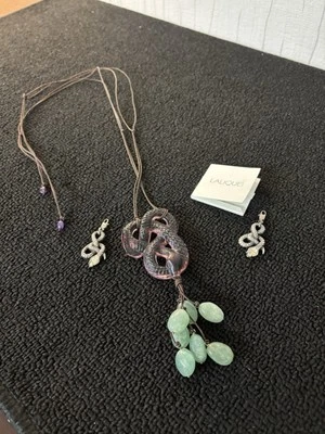 Collana Serpente ' Avvolto ' Viola Con 2 Charms Argento In Cristallo Lalique - Immagine 1 di 4