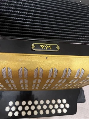 Accordion Lolite - Image 1 of 4