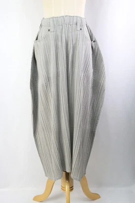 ISSEY MIYAKE Gray Denim Like Print Pleats Skirt 310 9714 - Image 1 of 4