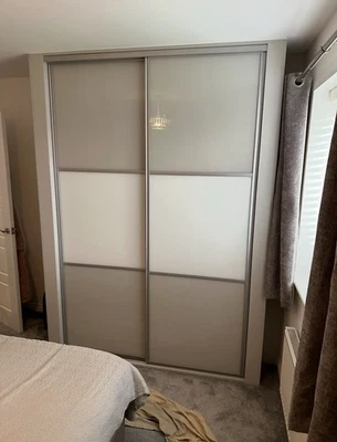 Fully fitted floor to ceiling 2 door sliding wardrobe, South yorks, Derbyshire - Image 1 of 4