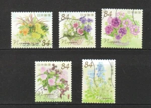 JAPAN 2022 SPRING GREETINGS GARDENING FLOWERS 84 YEN COMP. SET OF 5 STAMPS USED - Picture 1 of 4